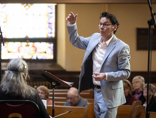 Andrew-Balfour-Conducting-2025-images-by-Matt-Duboff-00003-1.jpg