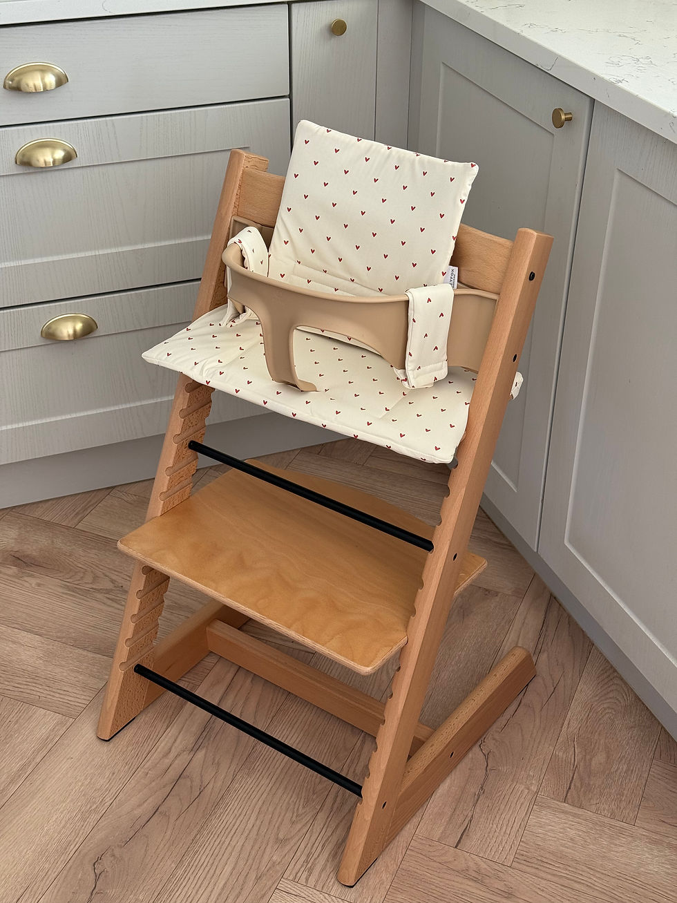 Thumbnail: Sweet Heart 2 in 1 Cushion + Mini Bib