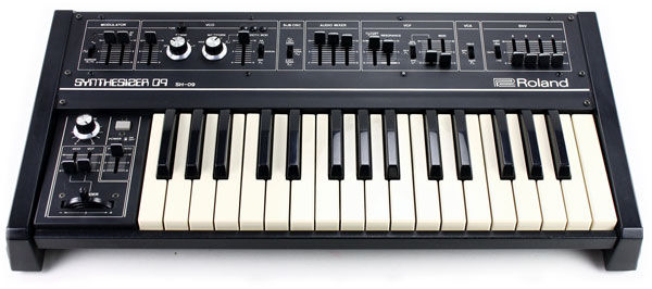 Roland SH09