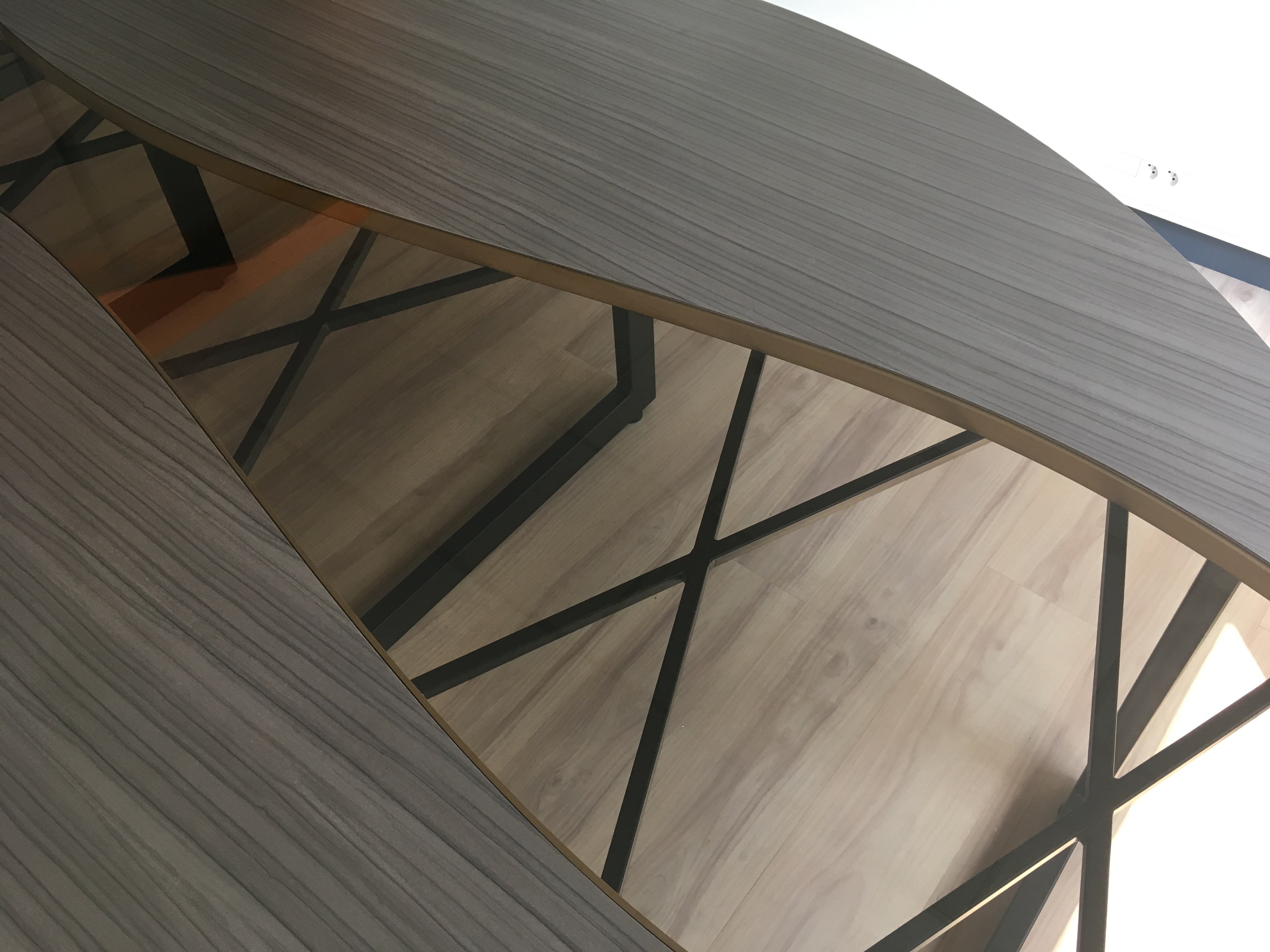 Struture_table_de_réunion