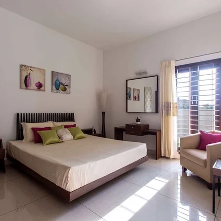 Villa Mock Up