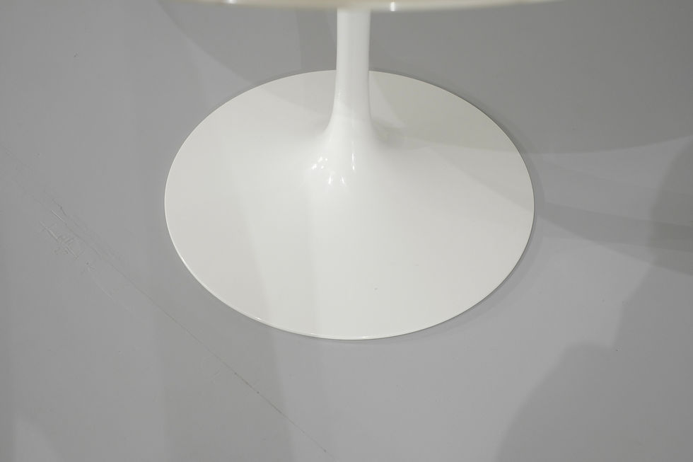Thumbnail: Dining Table Tulip marble by Eero Saarinen for Knoll International.