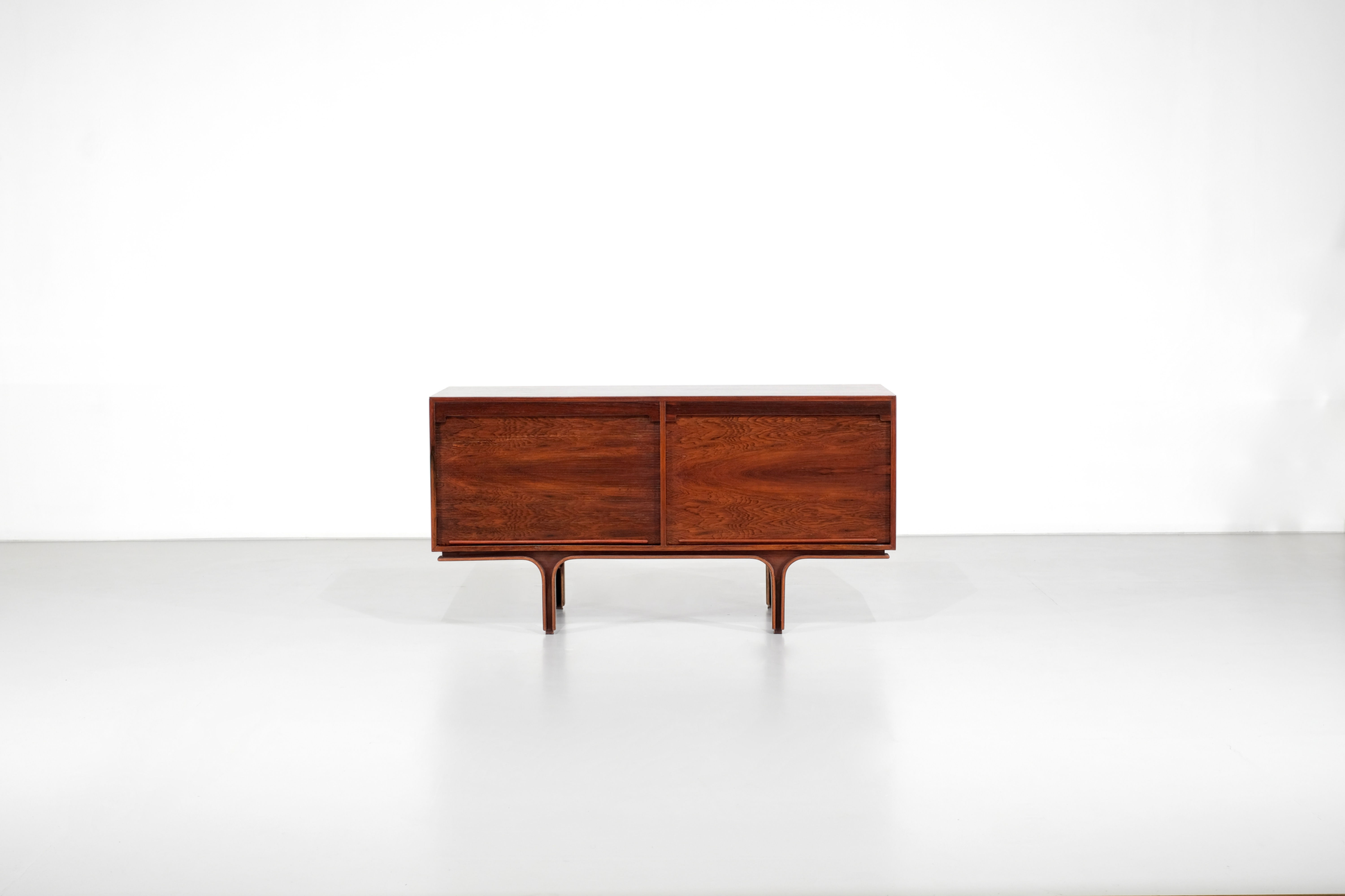 Sideboard by Gianfranco Frattini for Bernini, Italy 1960s.