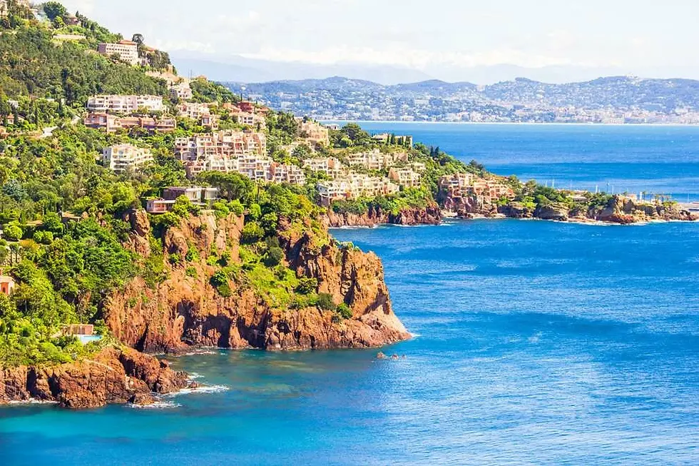 Théoule-sur-Mer: the hidden gem of the French Riviera for a luxury experience by Living 71