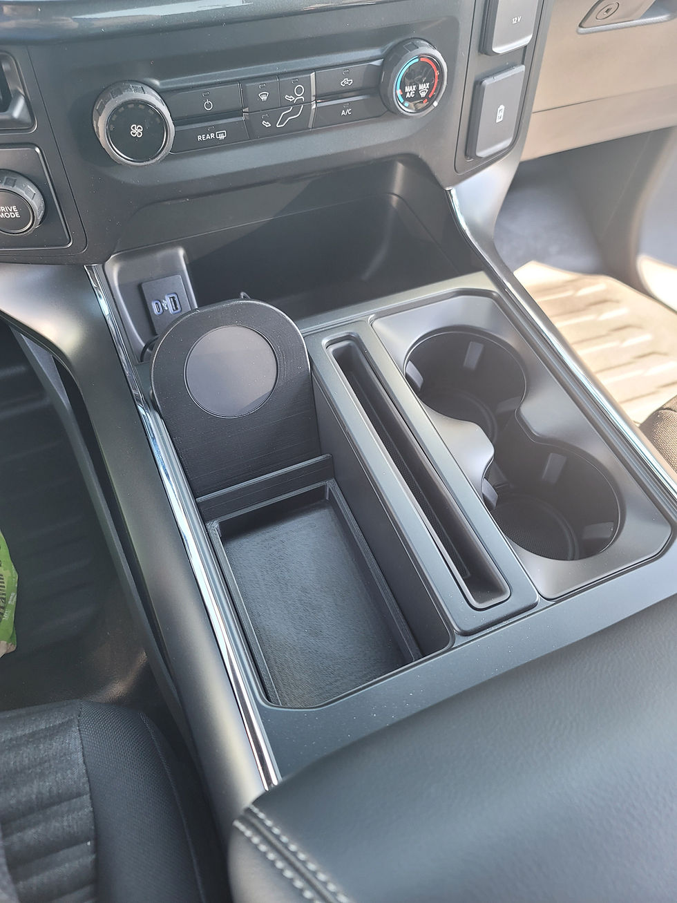 Thumbnail: Qi2 25W Wireless Mag Charger for Ford F150 with Tray