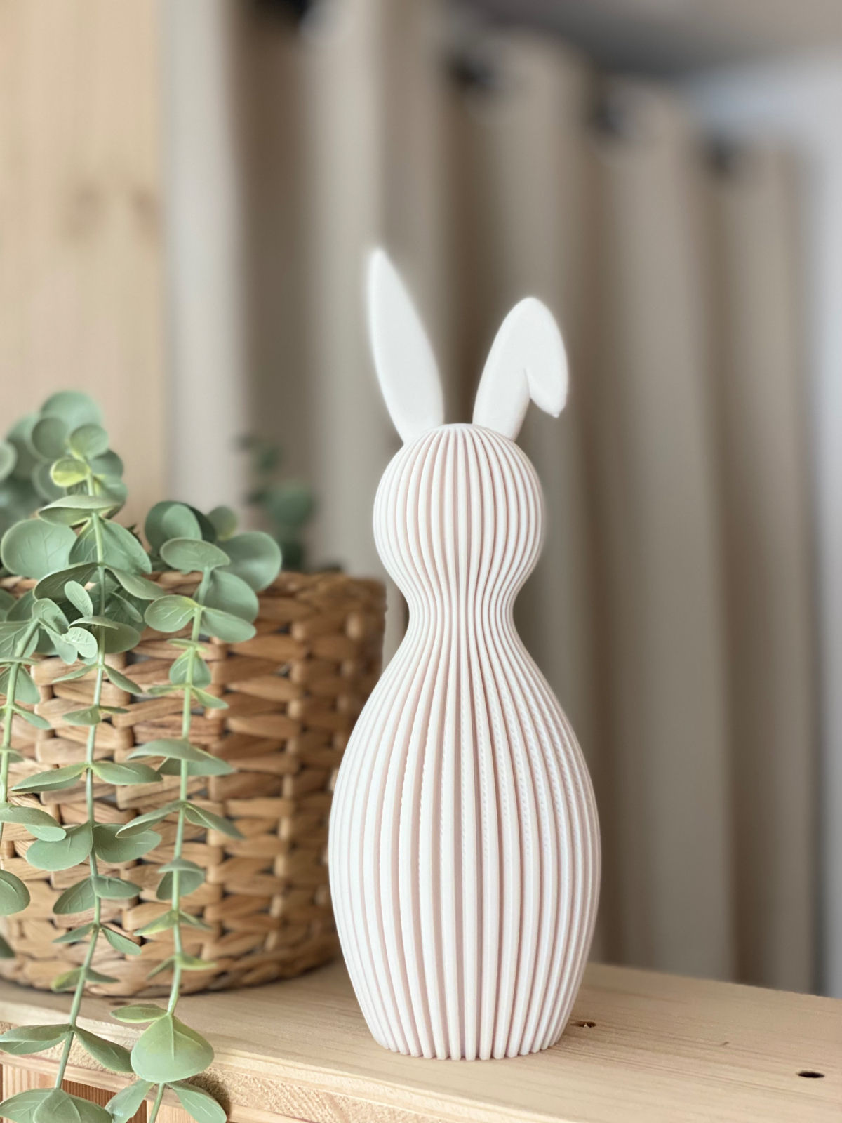 Osterhase Deko 3D Druck 21 cm modern gerippt