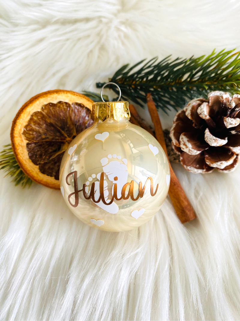 Miniaturbild: Personalisierte Weihnachtskugel aus Glas, 6 cm, individueller Christbaumschmuck