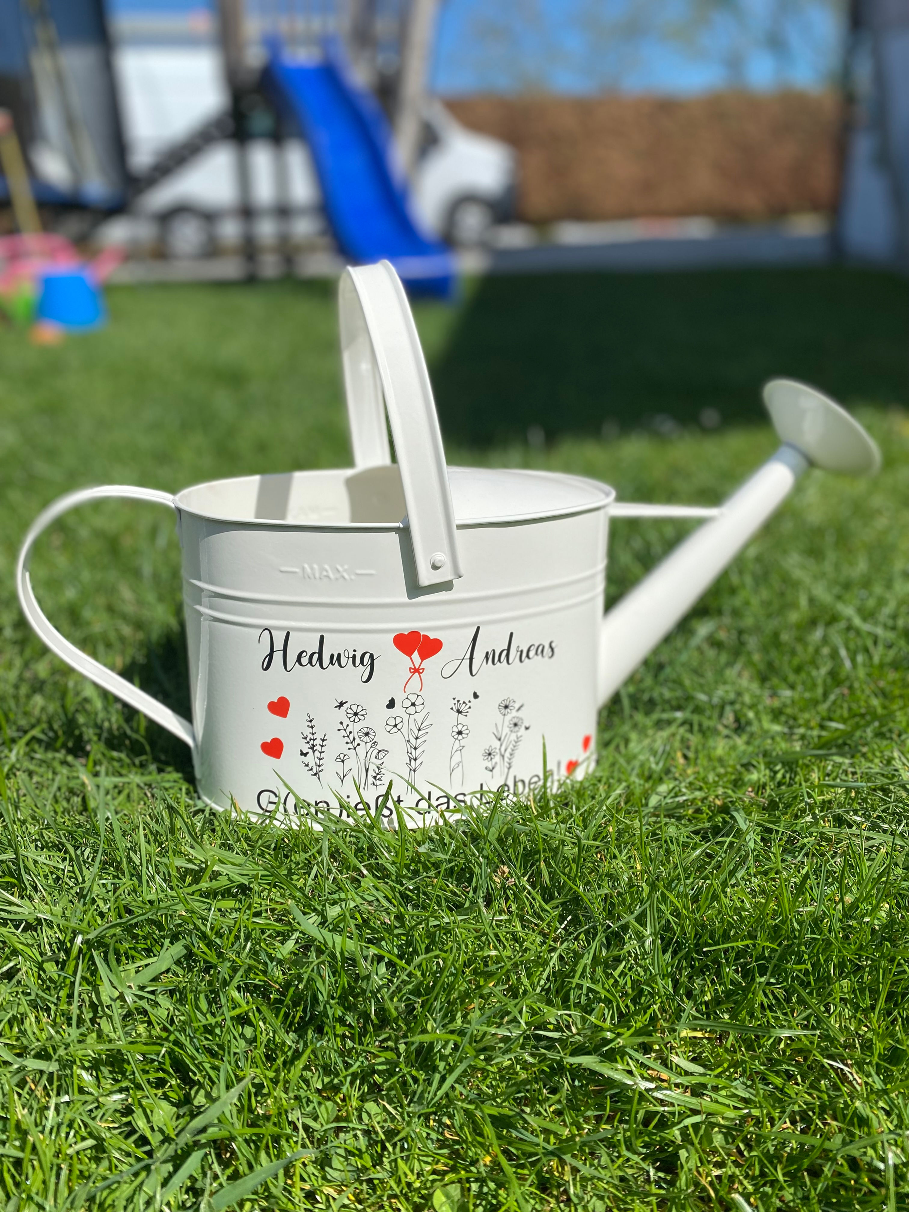 Gießkanne „Blumenhochzeit“