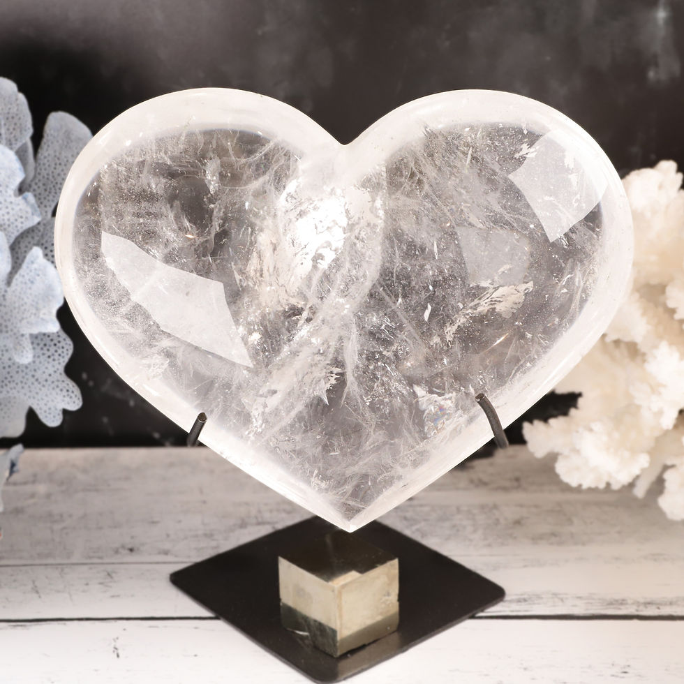 Thumbnail: quartz crystal heart rear