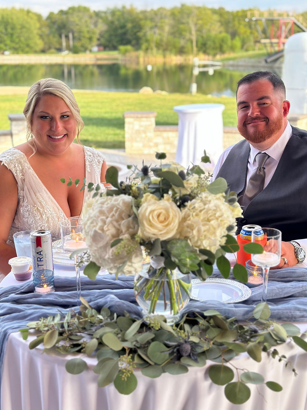 Central IL outdoor wedding, wedding with a water view, Champaign IL wedding venue