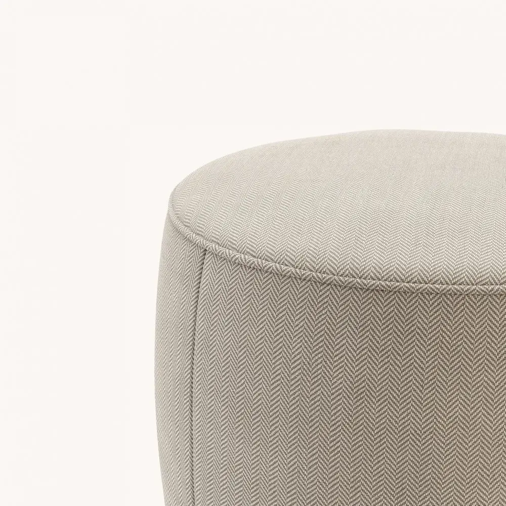 : Rachel S Pouf