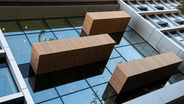 Vastgoedfotograaf -architectuurfotografie van universiteit in Rotterdam