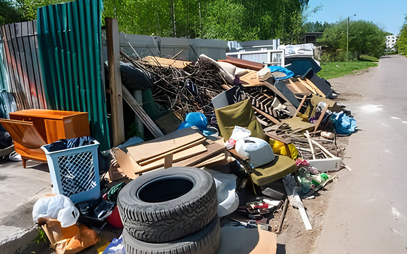 What Types Of Waste Can Iconic Junk Removal Handle