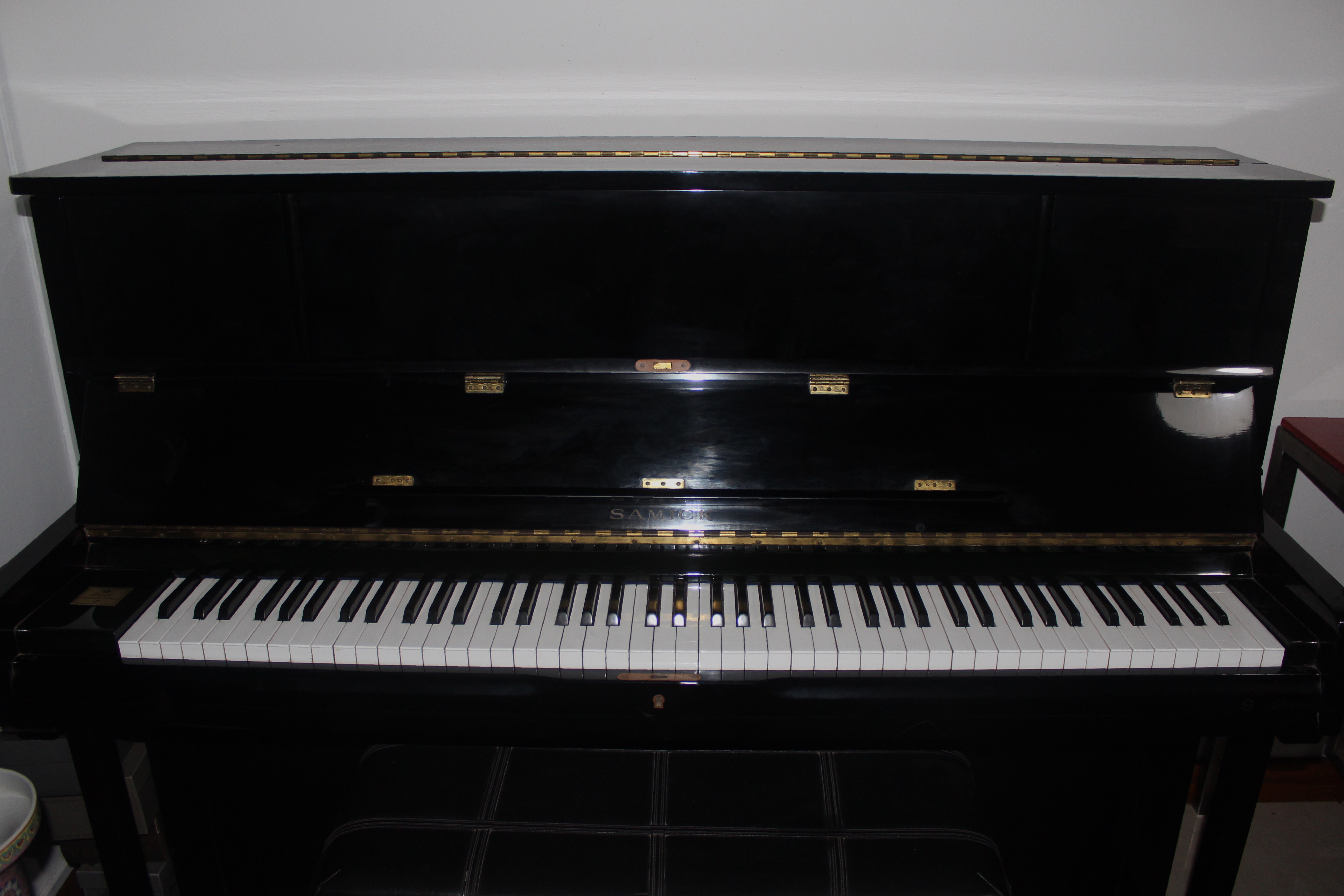 samick piano serial number age