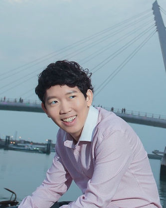 Piano Teacher Joshua Lim