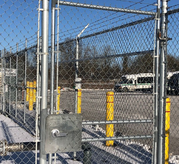 Man Gates