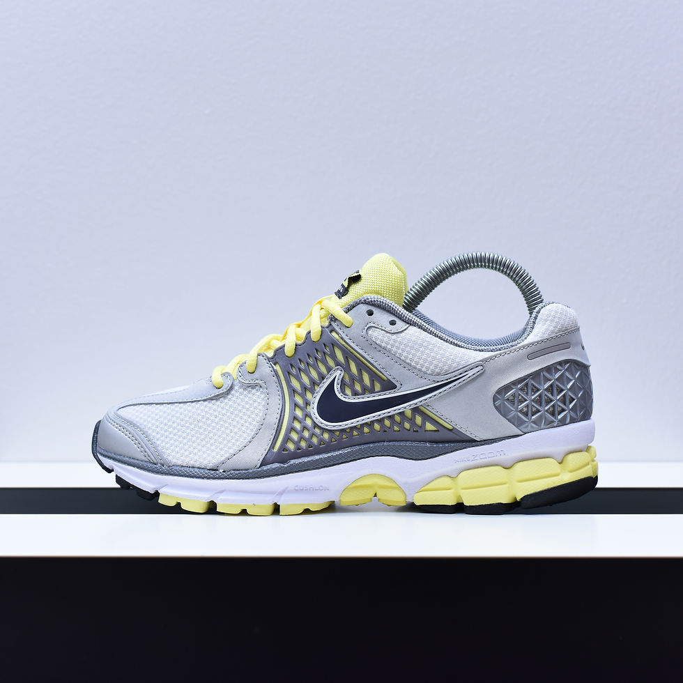 Nike Wmns Zoom Vomero 6 - 2011 Silver/Yellow EU39 | Retro Lab