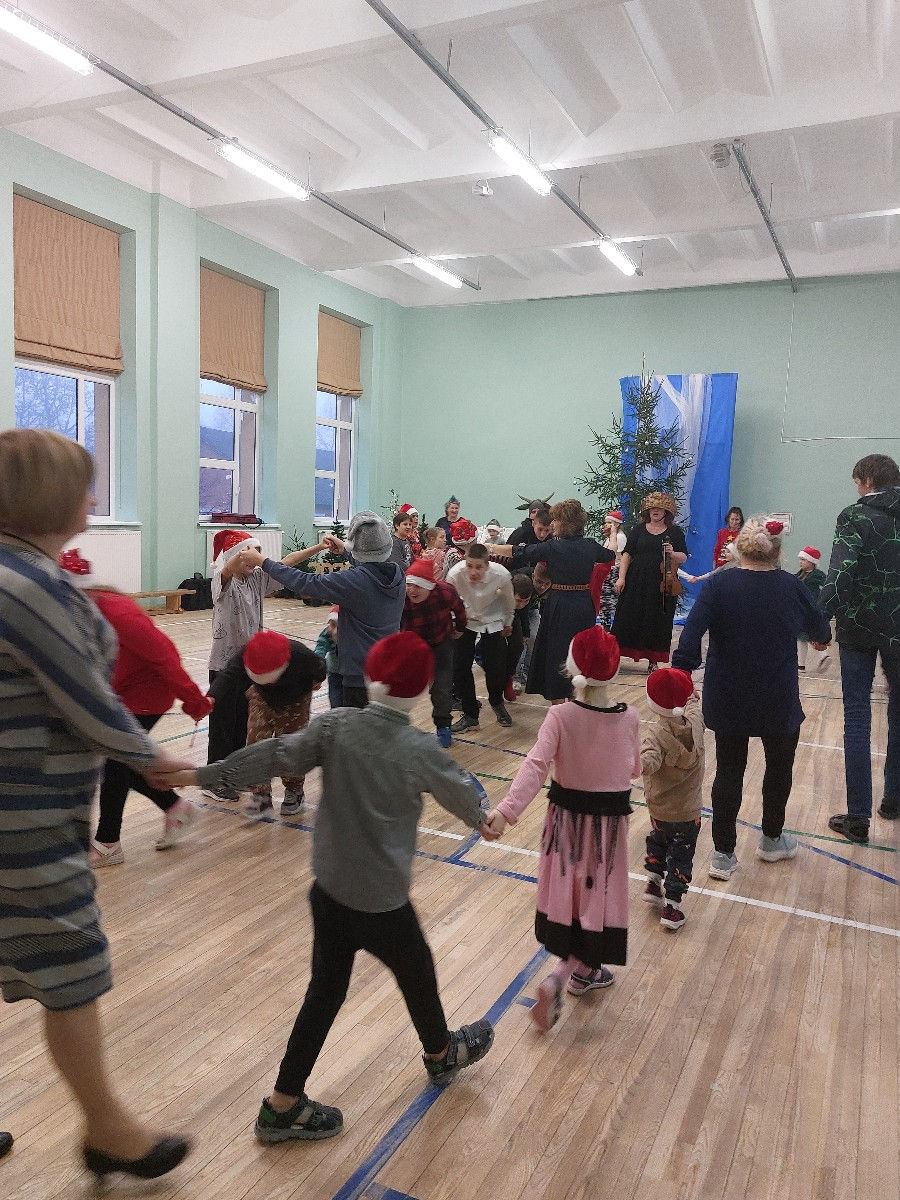 Biedrība “Kalnā kāpu gavilēt”, bilde 3