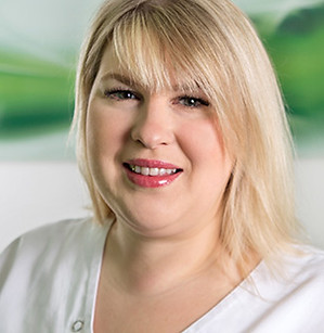 Dr. Mara Schönfeld - Zahnärztin