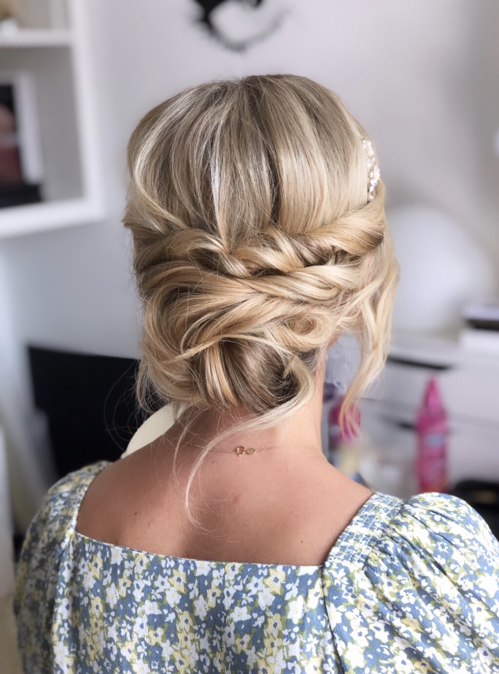 WEDDINGDAYMUA. Best Wedding Hairstylist in London