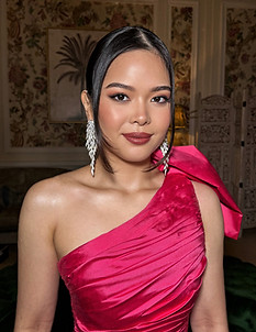 Asian Bridal Makeup Artist in London.jpg