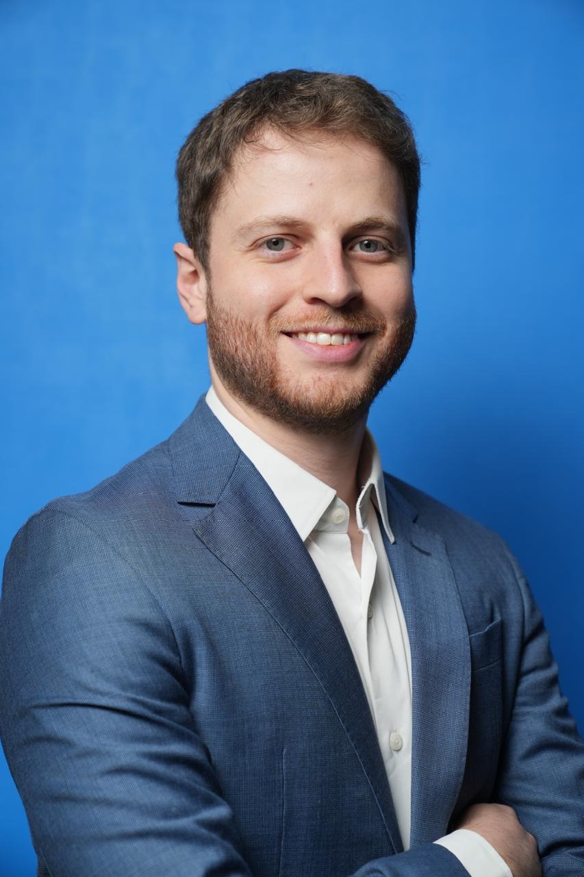 Dr. Rafael Grunewald – Urologista e Especialista em Cirurgia Robótica