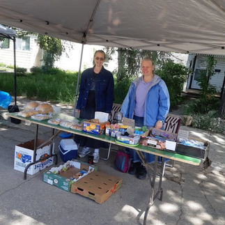 Lena & Betty Hamm - Baking & Knitting
