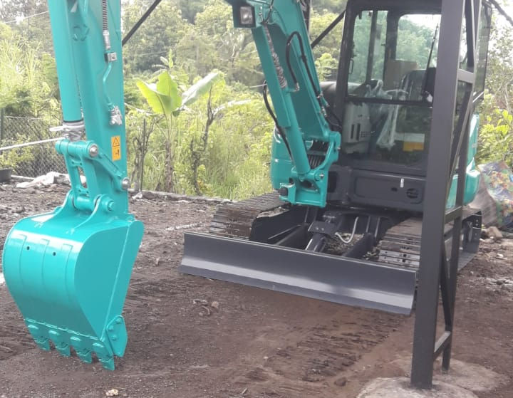 KOBELCO SK50 - 6 Cabin