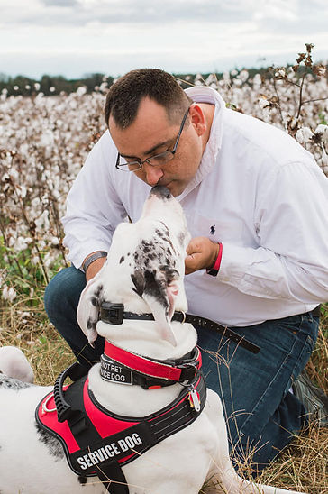 STEPHEN MOHR DOG TRAINER WITH SERVICE DOG KISSES.jpg