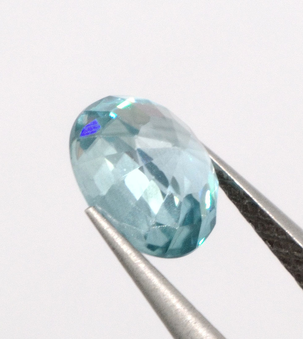 Miniature : 0.67ct Zircon Bleu vif Ovale Naturel