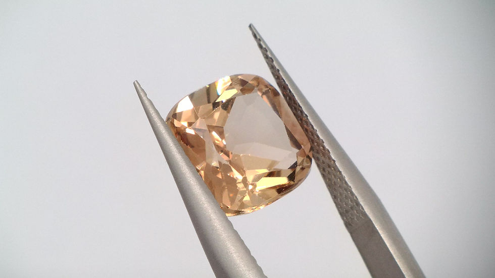Miniature : 2.6 ct Topaze Champagne Coussin Naturelle