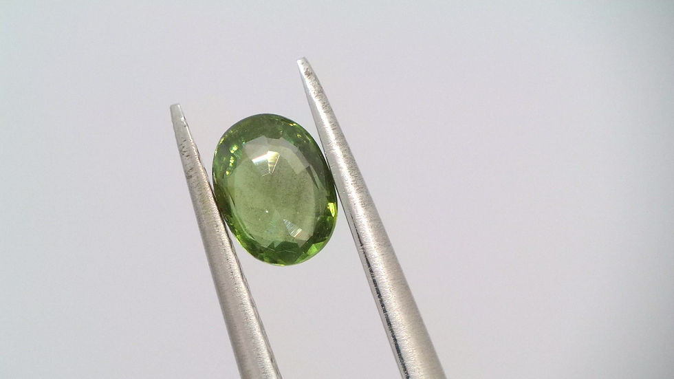 Miniaturbild: 0.42 Ct. Natur Saphir Oval Grün
