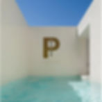 Signalisation graphique élégante et design d'une piscine