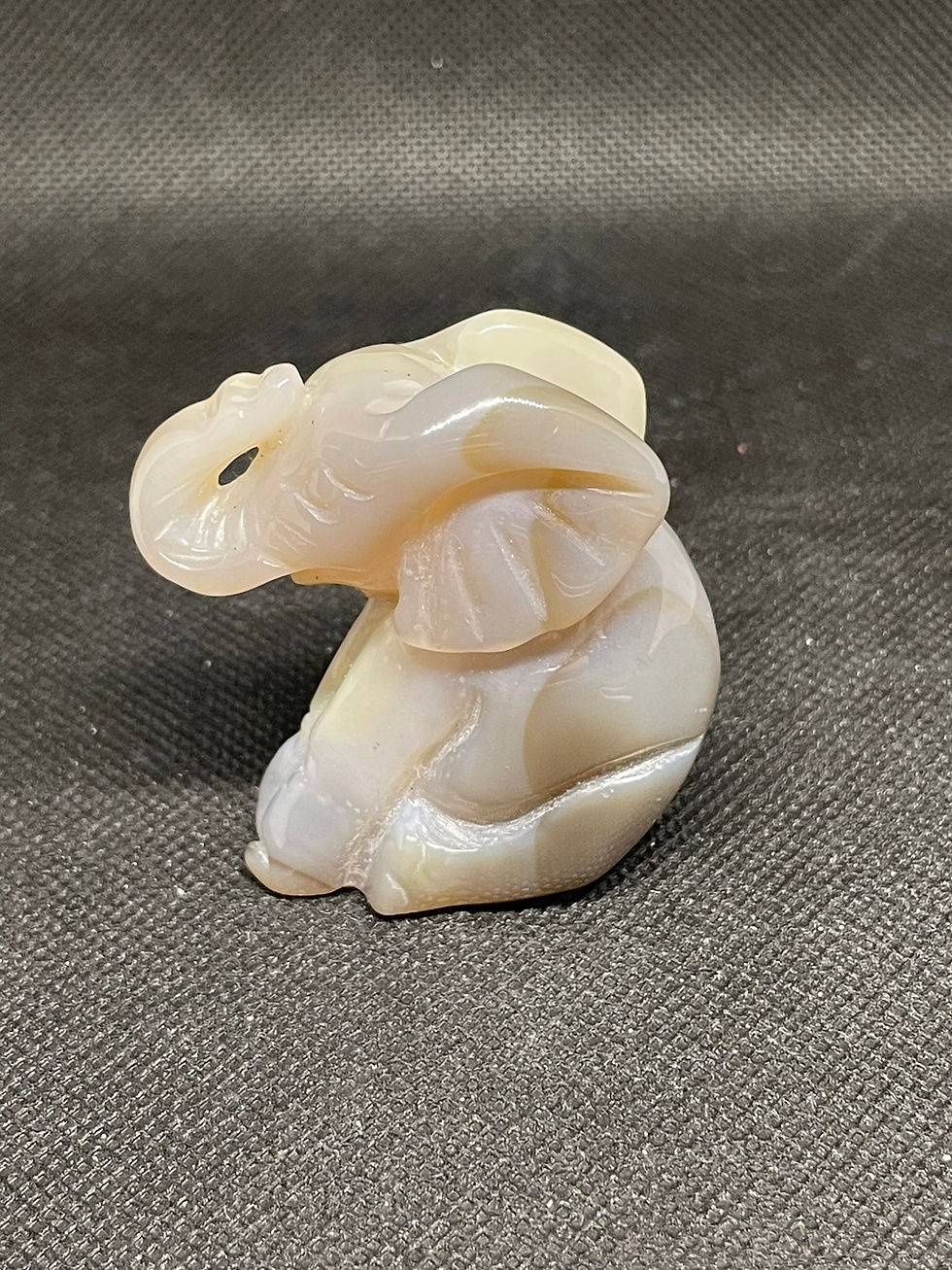 Thumbnail: Druzy Agate Elephant