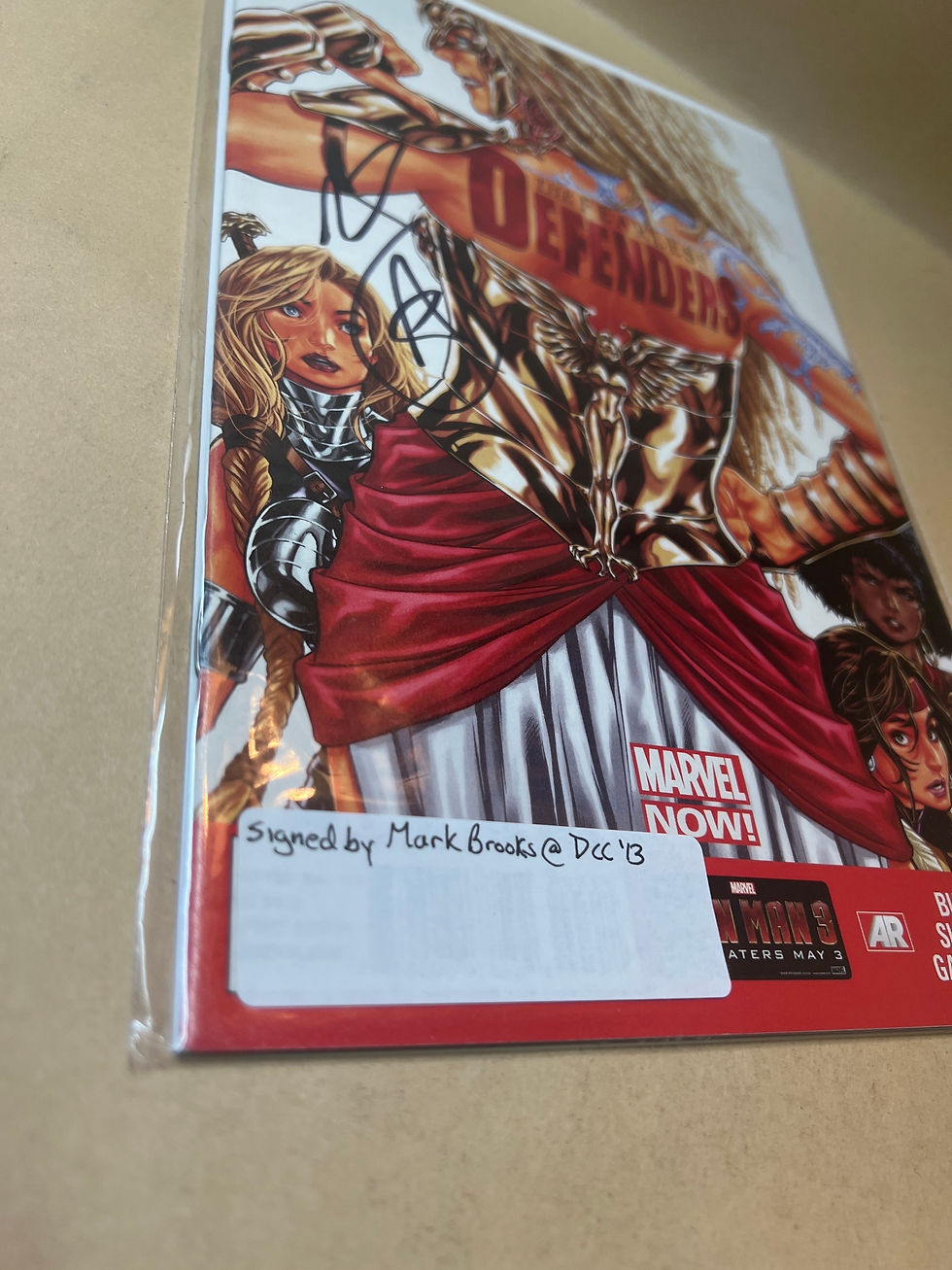Thumbnail: The fearless defenders # 3 (signed Mark Brooks)  