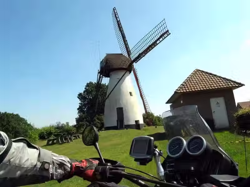 6. Tilburg en Den Bosch met een uitstapje door de Belgische Kempen. Frank Looijen organiseert deze mooie tour.
