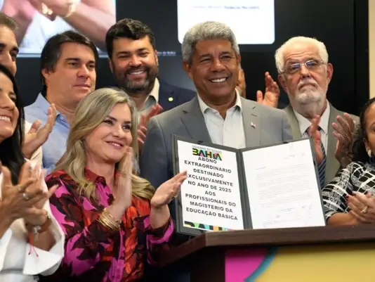 O governador Jerônimo Rodrigues (PT) anunciou, nesta sexta-feira (12), o pagamento da quarta parcela dos precatórios do Fundef, destinado aos professores da rede estadual da Bahia.