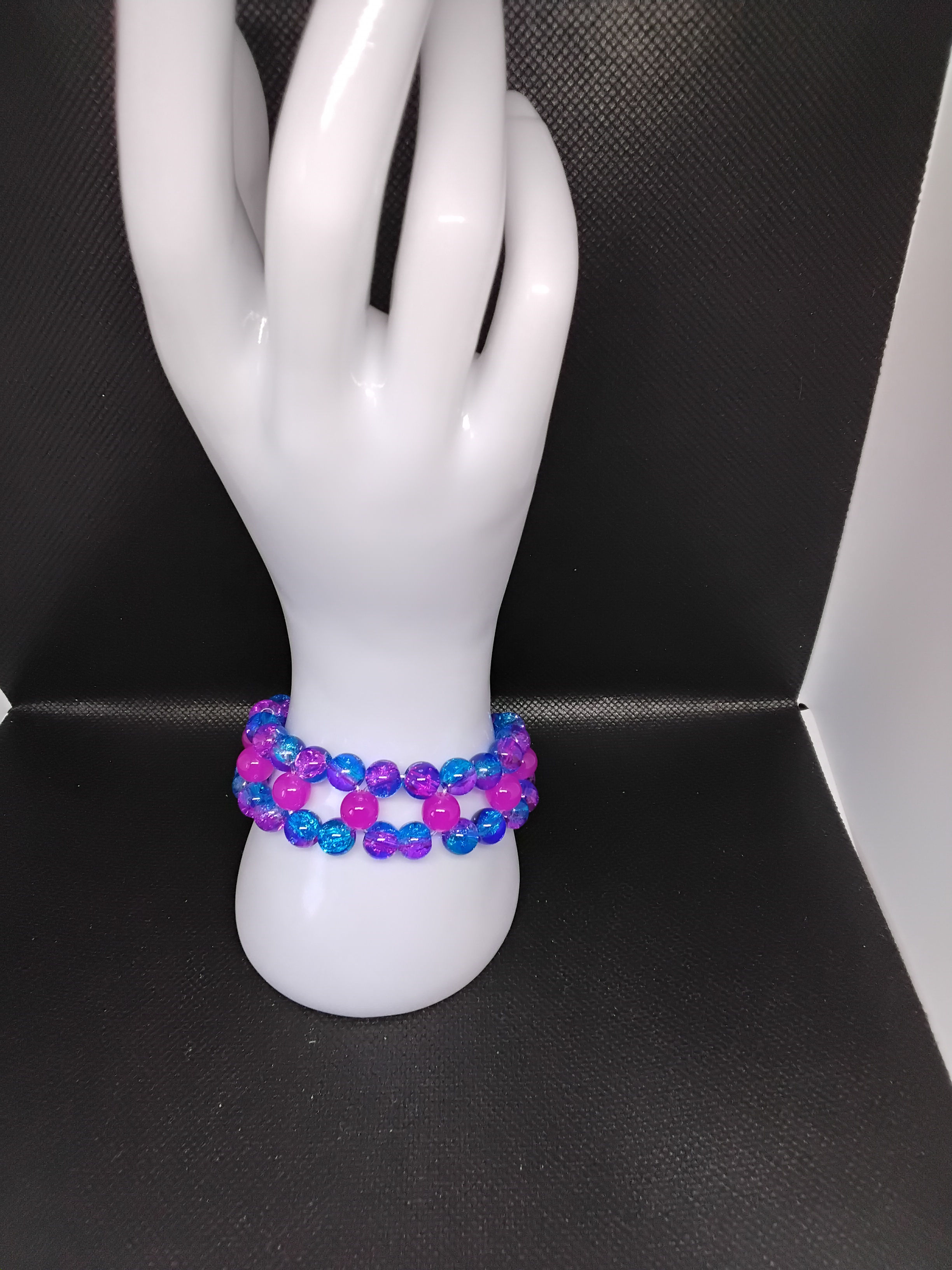 Création Bracelet Aurora en perles de verres de qualité.