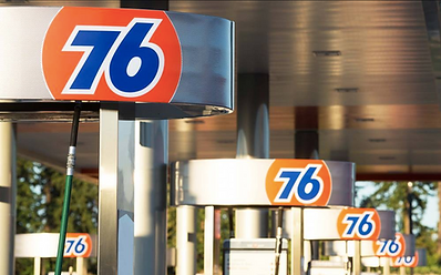 Double AA 76 Gas Station