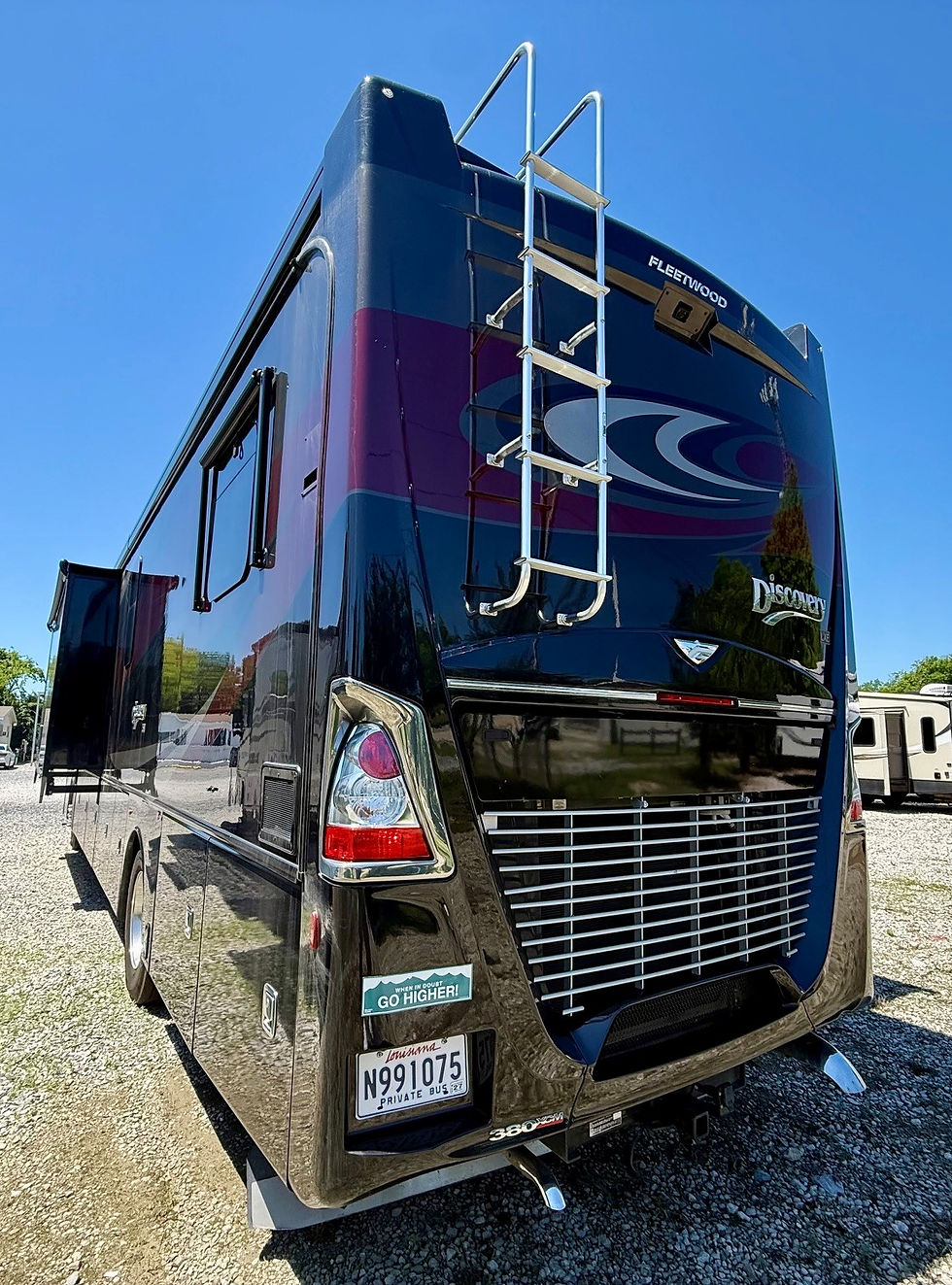 Thumbnail: 2019 Fleetwood Discovery LXE 40G