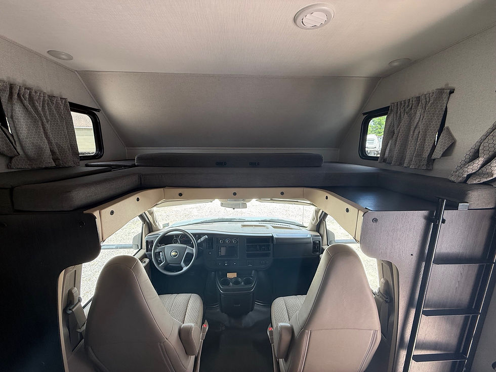 Thumbnail: 2021 Forest River Sunseeker LE 2550DS