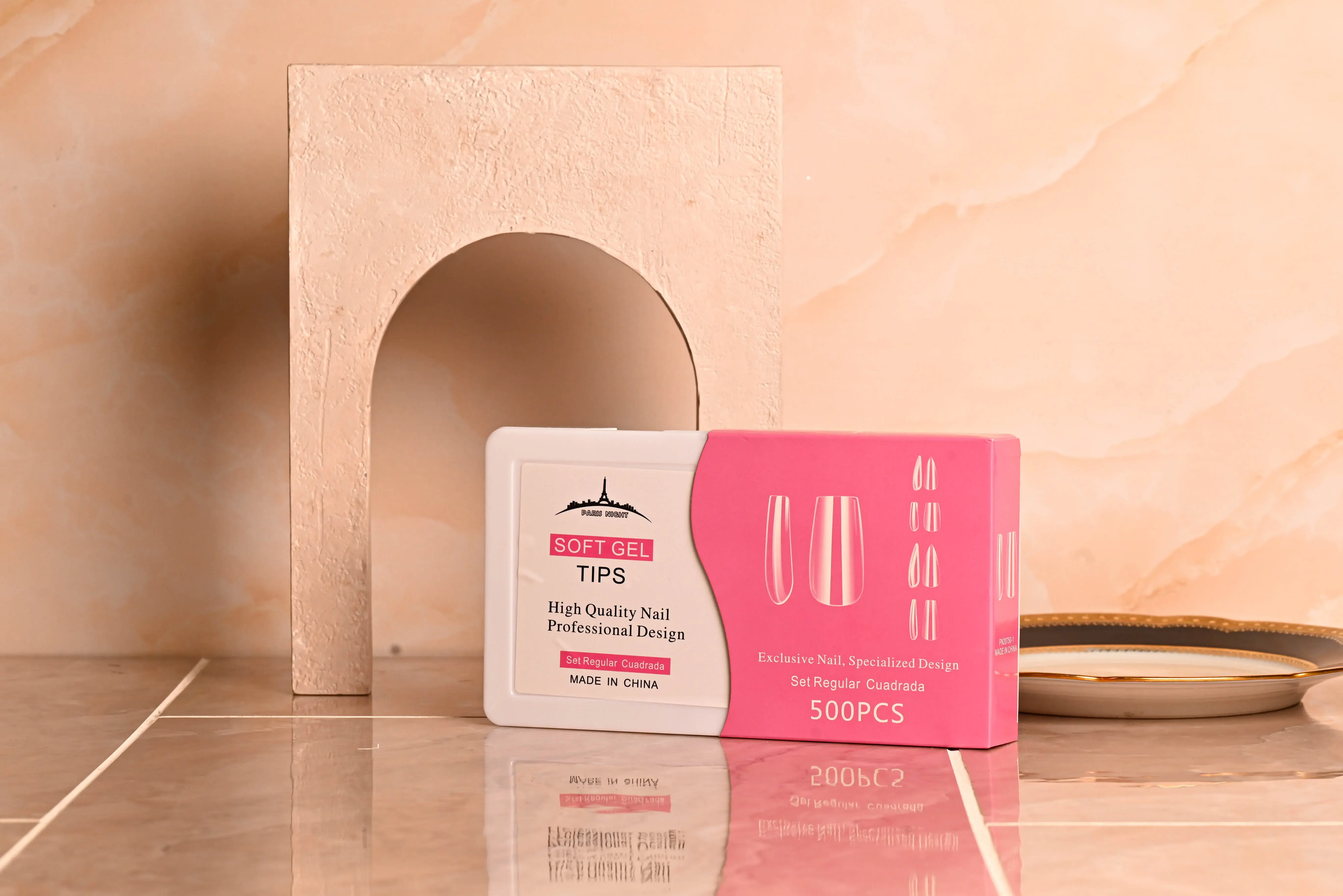 Tips de soft gel en caja - set regular almendra  Paris Night