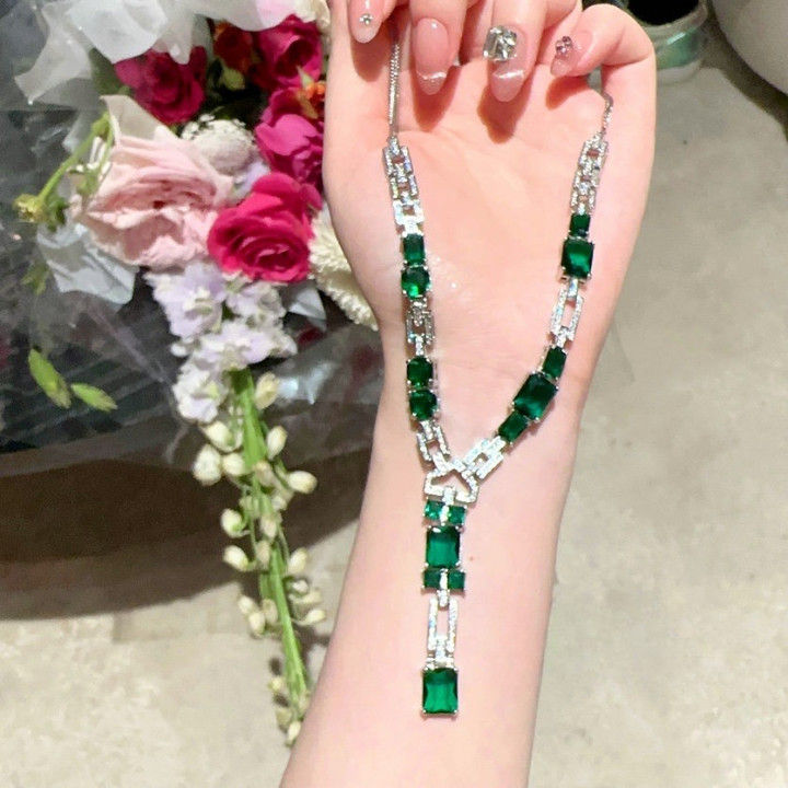 Green Y Shape Necklace