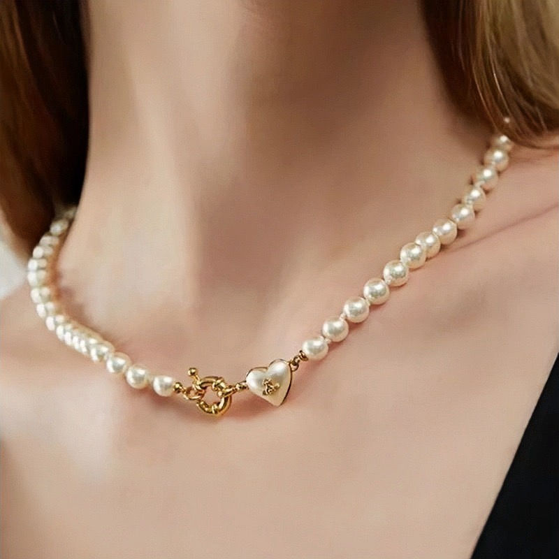 Saturn Heart Pearl Choker Necklace