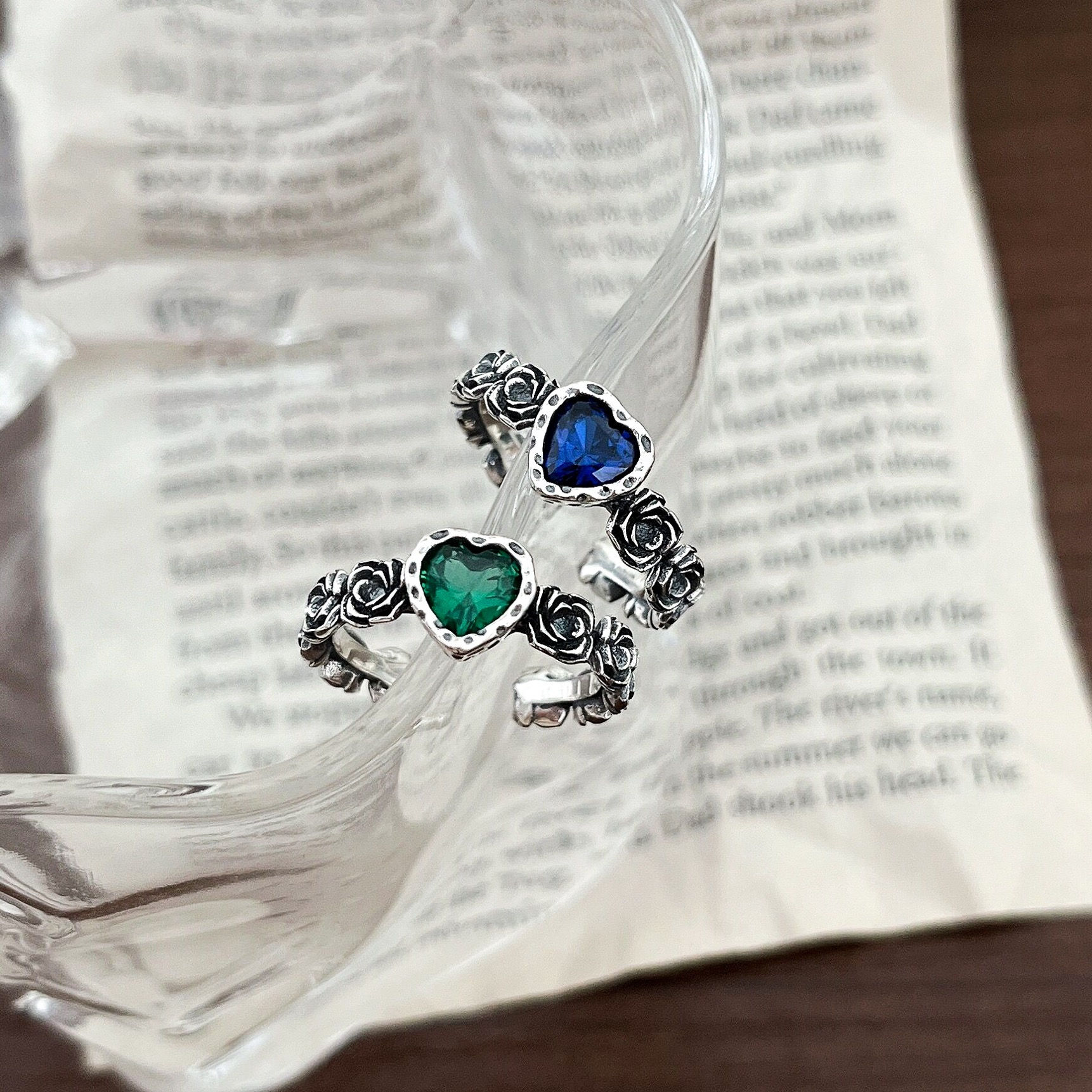 Green/Blue Heart&Roses Ring