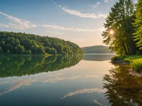 Bank Fishing vs. Marina Fishing: Which One Hooks You? Exploring the Pros and Cons from a Budget-Savvy Angler