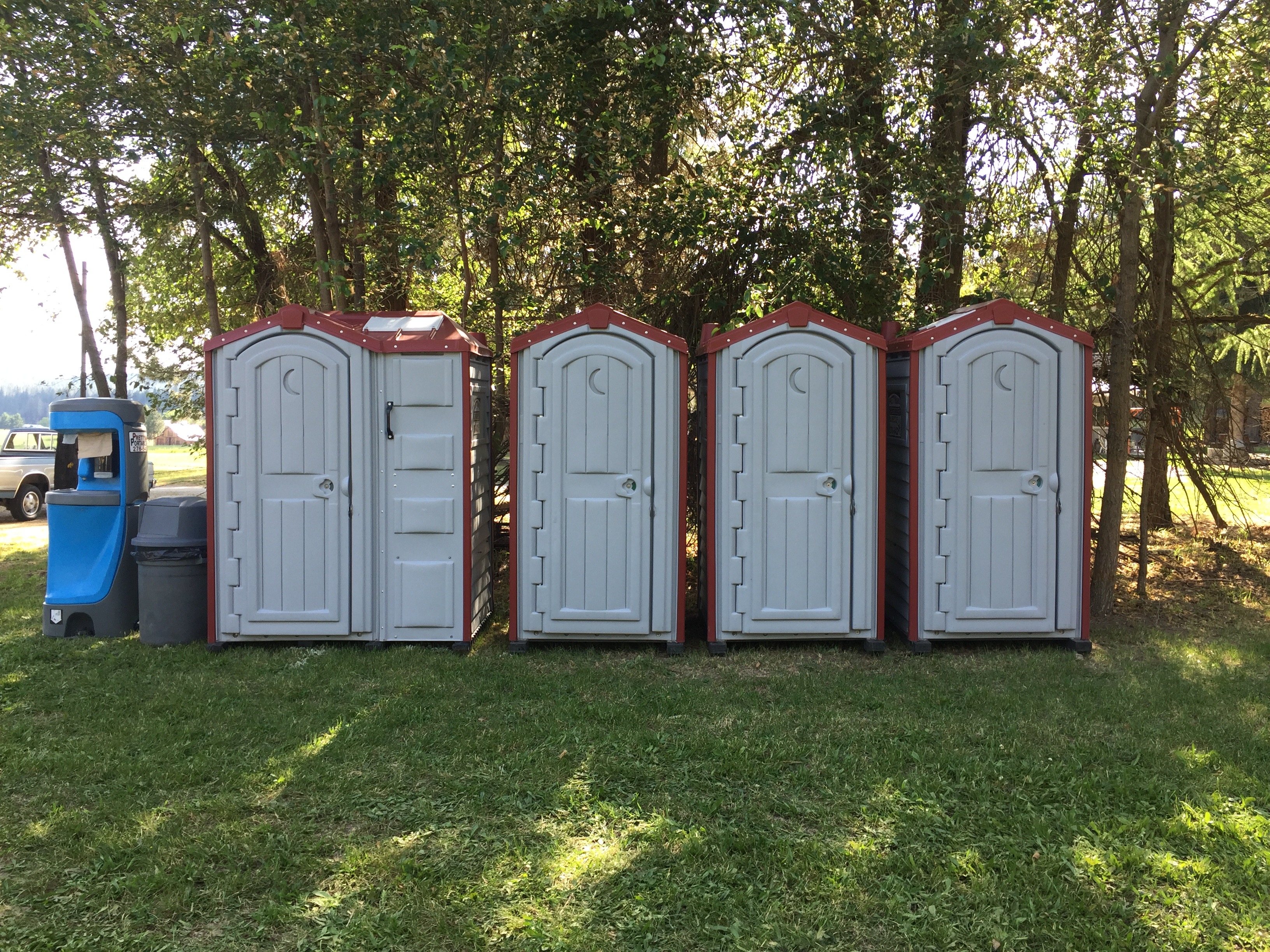 PRETTYMAN'S LLC Clean Porta Potty Rentals and Septic Services Loon