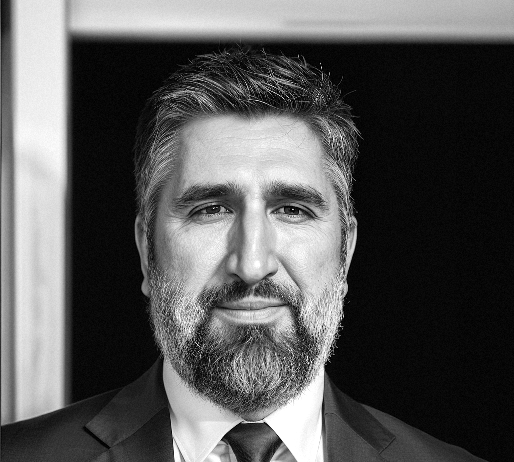 Writer: Benjamin Searcy