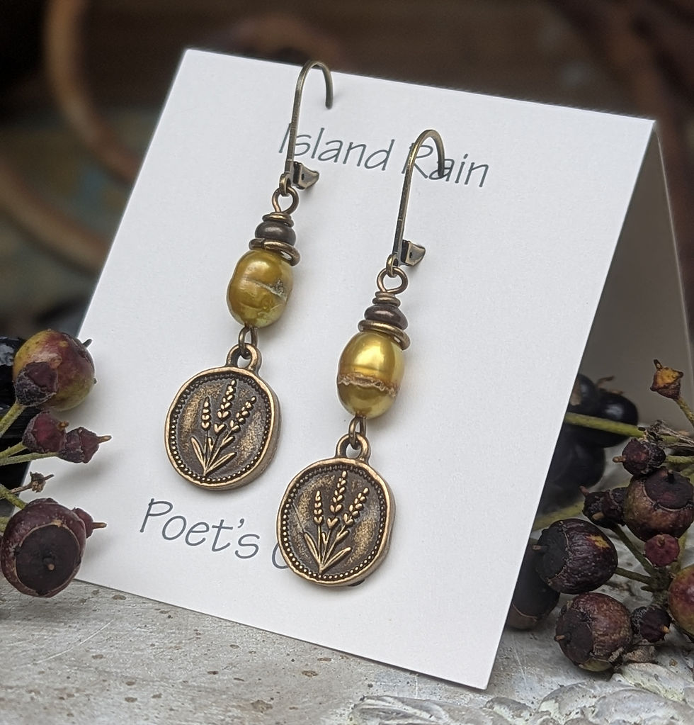 Thumbnail: poet's cove - freshwater pearl bracelet 