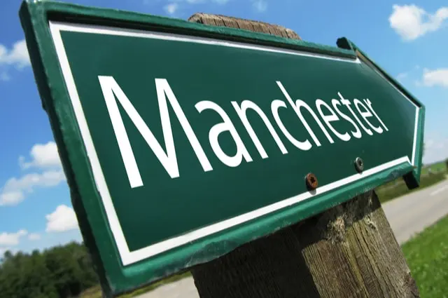 manchester-road-sign-min.webp